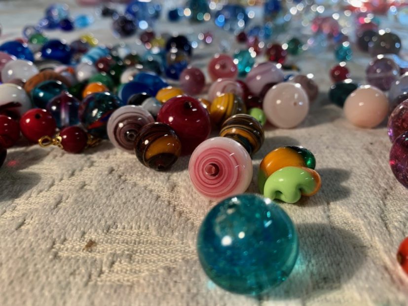 L’arte delle perle di vetro diventa patrimonio UNESCO