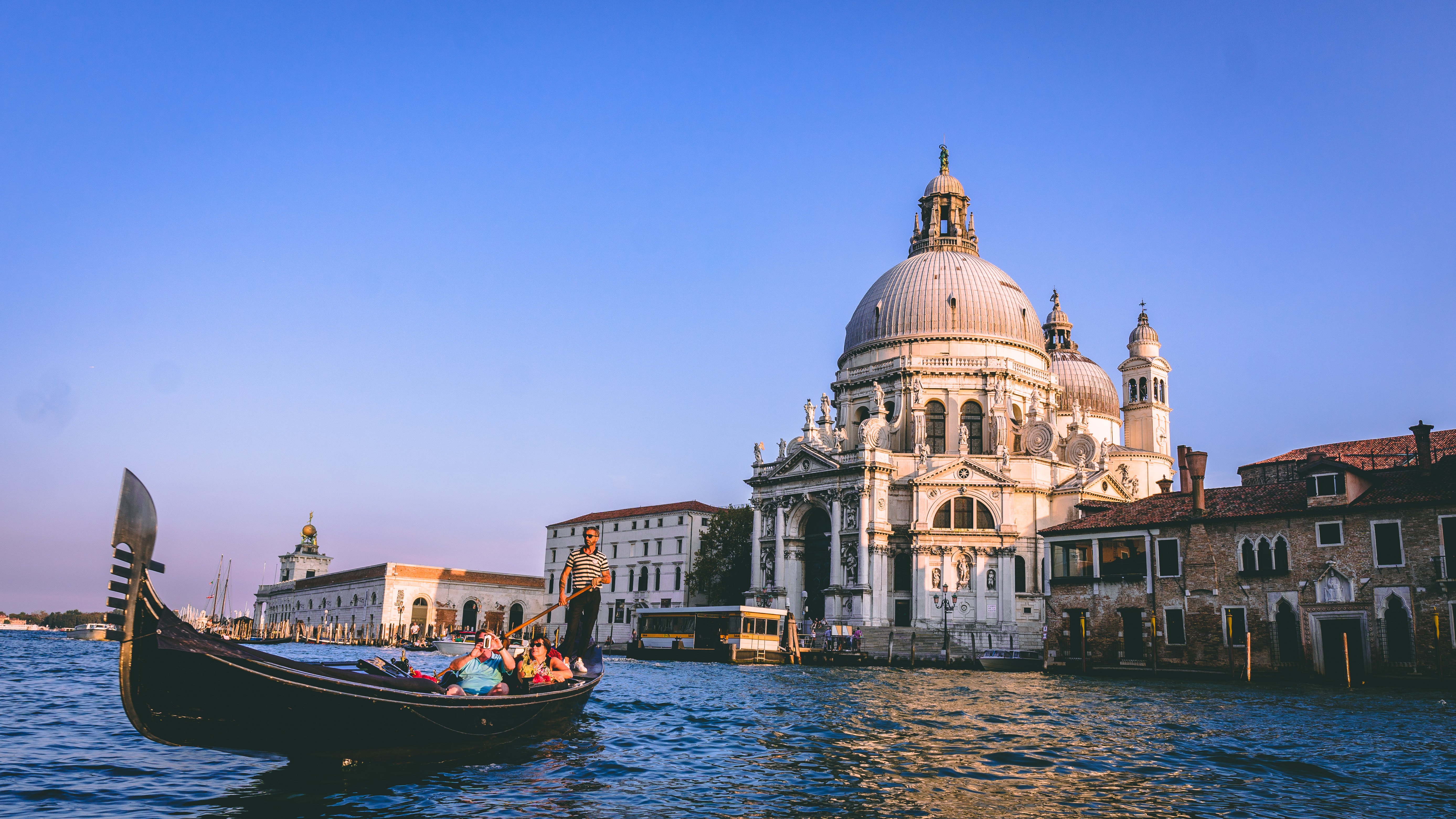 Venice: the first city of art to visit in the world